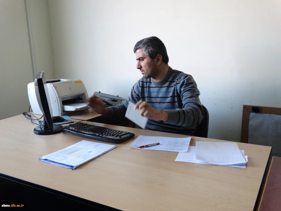 آقای امید سبحانی(خدمات و پشتیبانی)