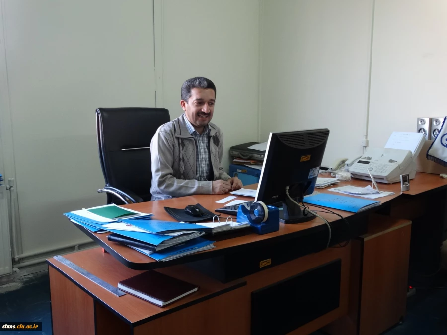 آقای نبی خانی (عامل ذیحساب پردیس)