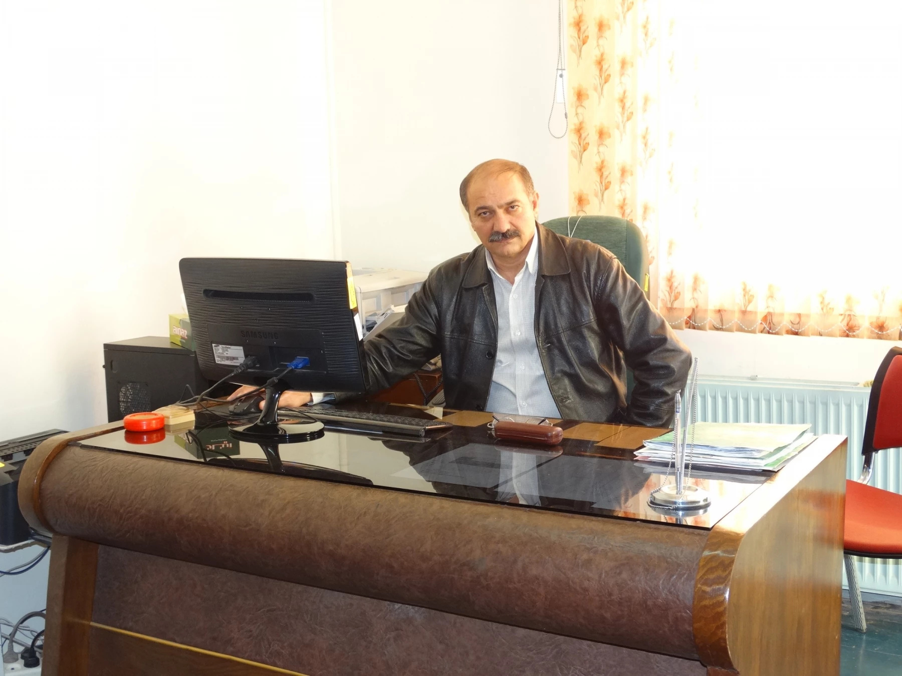 آقای حسین مهاجری (امور فارغ التحصیلان)