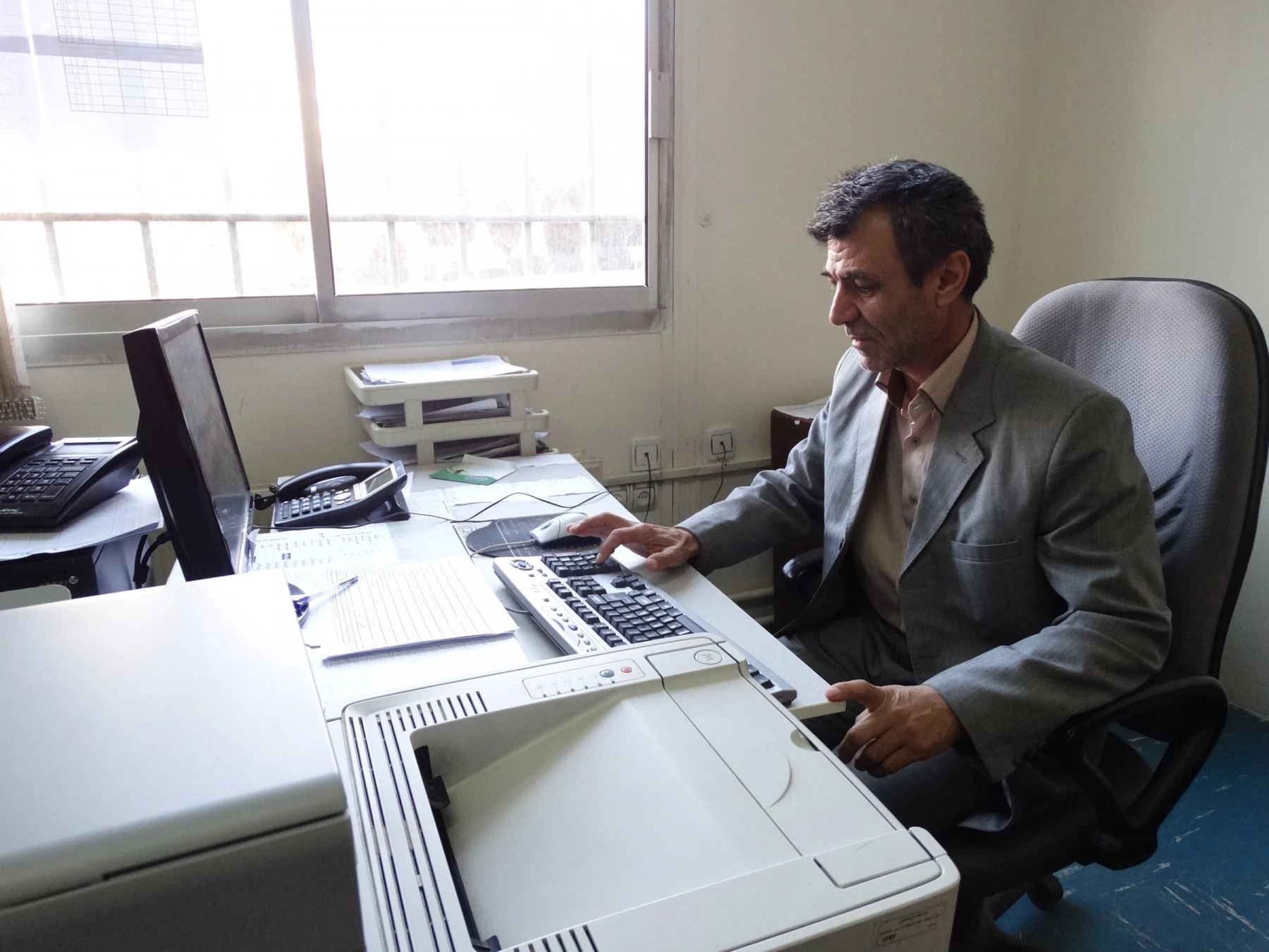 آقای امین مبارکی(آموزش)