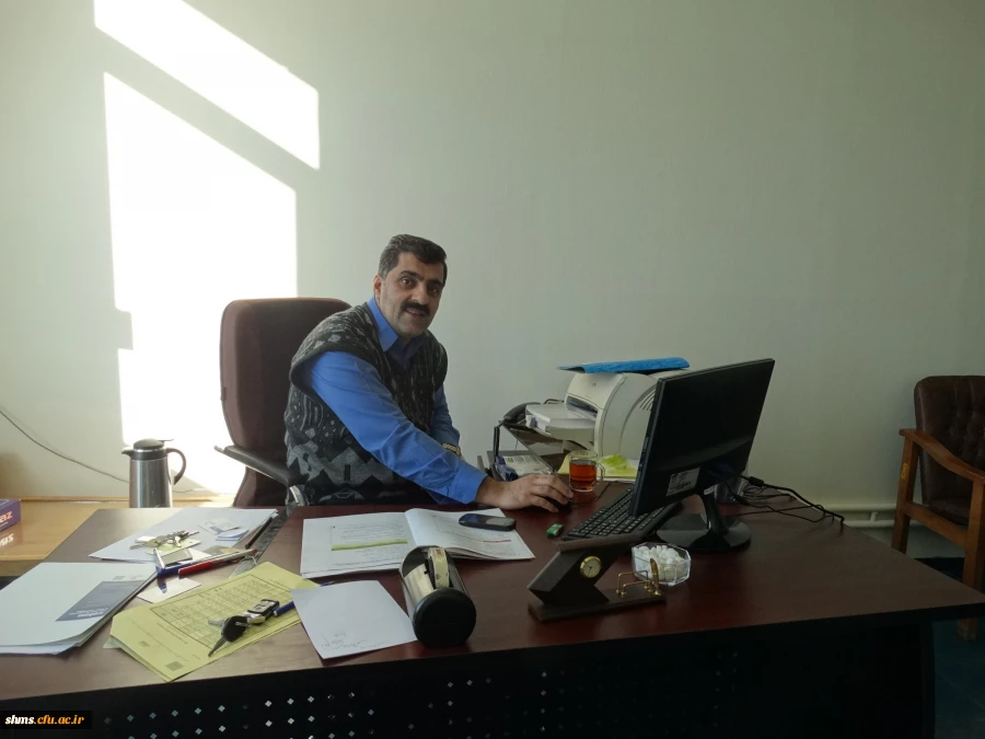 آقای بهنام حیدری (امور قراردادها)