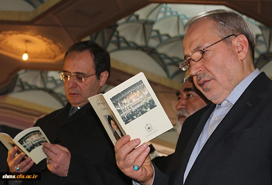 در آستانه ی ایام الله دهه ی فجر انجام شد:
تجدید میثاق با آرمانهای بنیانگذار کبیر انقلاب اسلامی 6