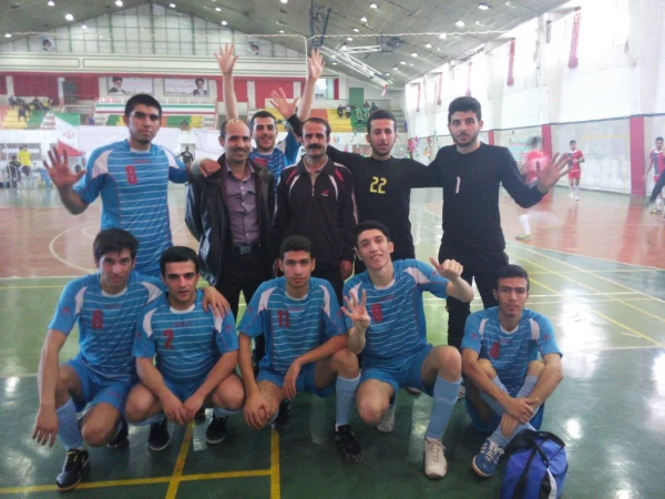 در روند مسابقات ورزشی شاهد وایثارگر دانشجو معلمان سراسر کشور
انتخاب پنج نفر از دانشجویان جهت بازی در تیم اصلی دانشگاه فرهنگیان 3