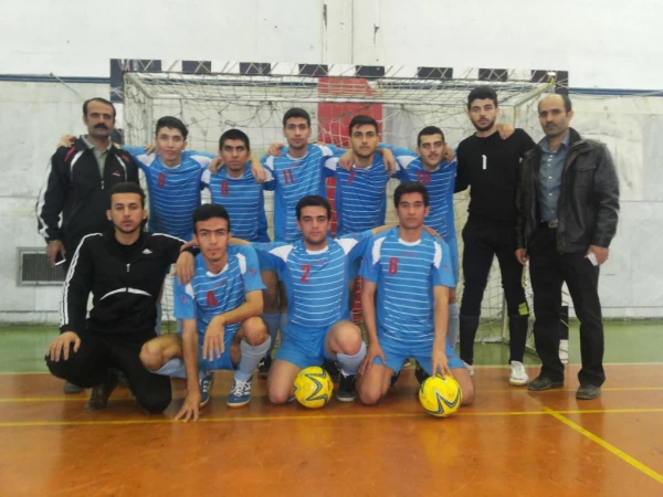 در روند مسابقات ورزشی شاهد وایثارگر دانشجو معلمان سراسر کشور
انتخاب پنج نفر از دانشجویان جهت بازی در تیم اصلی دانشگاه فرهنگیان 4