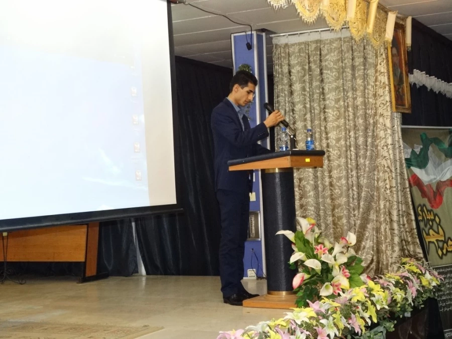 با حضور پرشور دانشجویان جدید الورود کردستانی
گرامیداشت سالروز پیروزی انقلاب اسلامی در دانشگاه فرهنگیان 9