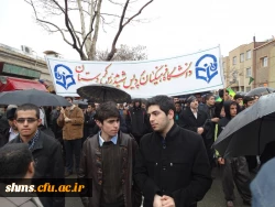 با یاد علامه شهید مدرس بزرگ مرد مبارز دوران مشروطه، پردیس شهید مدرس کردستان

22بهمن 93 کردستان تکرار حماسه 57و .../ باران رحمت بر دل فجرآفرینان باریدن گرفت 3