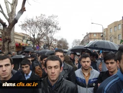 با یاد علامه شهید مدرس بزرگ مرد مبارز دوران مشروطه، پردیس شهید مدرس کردستان

22بهمن 93 کردستان تکرار حماسه 57و .../ باران رحمت بر دل فجرآفرینان باریدن گرفت 12