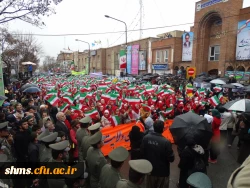 با یاد علامه شهید مدرس بزرگ مرد مبارز دوران مشروطه، پردیس شهید مدرس کردستان

22بهمن 93 کردستان تکرار حماسه 57و .../ باران رحمت بر دل فجرآفرینان باریدن گرفت 14