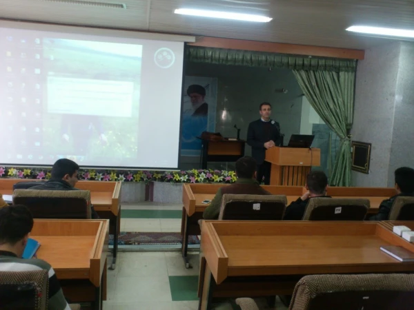 مدیر پژوهش پردیس شهید مدرس کردستان :

محققی در صحنه تولید وانتشار علمی موفق است که بتواند  ... 7