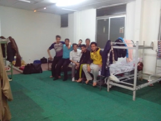 بازدید سرزده 

ریاست دکتر الماسی از کوی دانشگاه  3