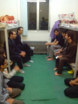 بازدید سرزده 

ریاست دکتر الماسی از کوی دانشگاه  4