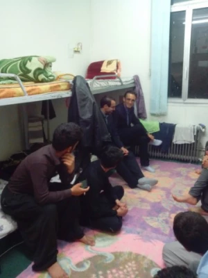 بازدید سرزده 

ریاست دکتر الماسی از کوی دانشگاه  10