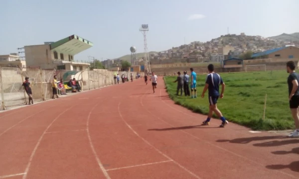 یکمین دوره مسابقات دومیدانی دانشجویی در سنندج برگزار شد. 6