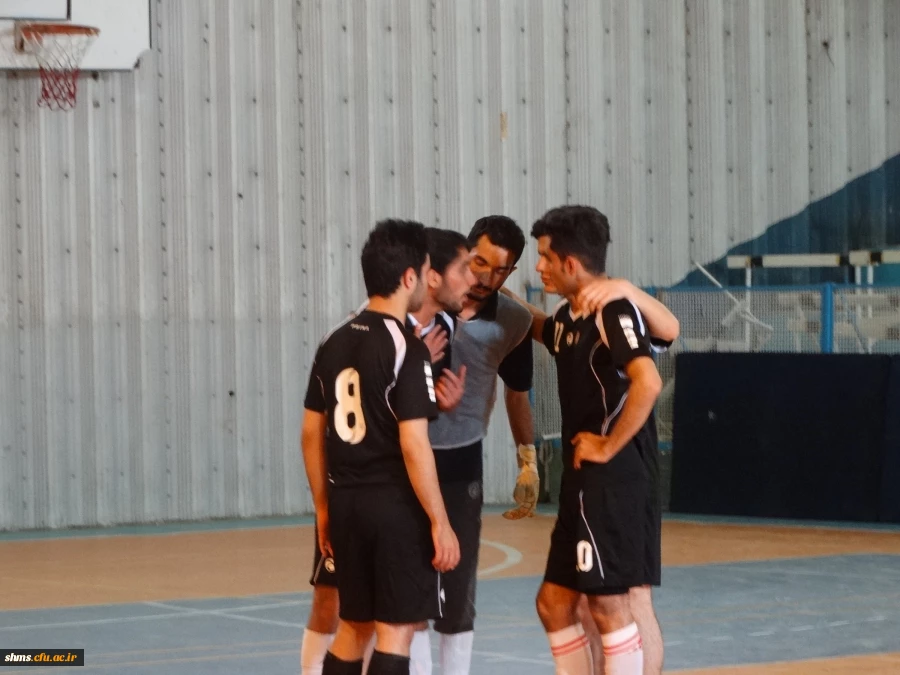 با گرامیداشت یاد و خاطره شهید فرزانه مرتضی مطهری
فینال مسابقات فوتسال دانشجویان شهید مدرس به کار خود پایان داد 3