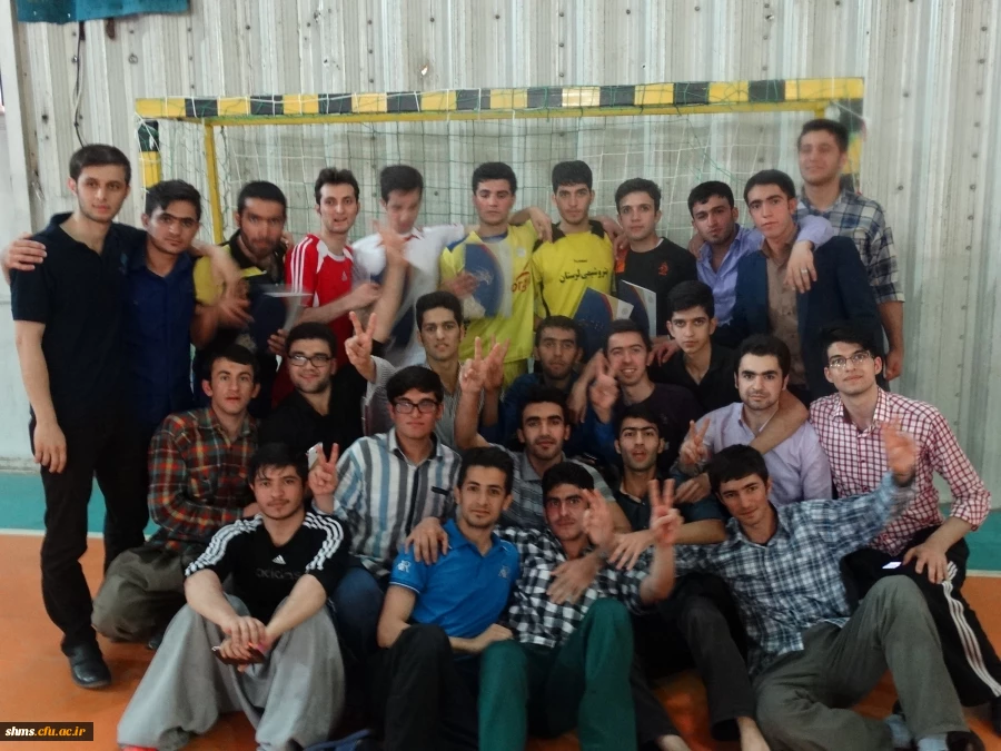 با گرامیداشت یاد و خاطره شهید فرزانه مرتضی مطهری
فینال مسابقات فوتسال دانشجویان شهید مدرس به کار خود پایان داد 12