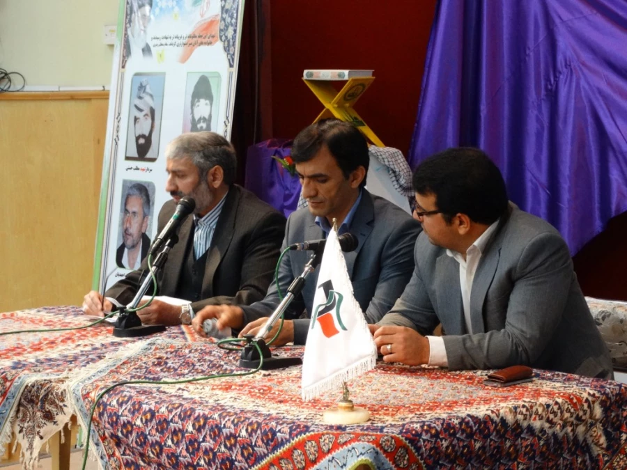 تخصیص لوح یاد بود به دانشگاه فرهنگیان کردستان

درکنگره شهدای پیشمرگان مسلمان کرد در تالار مولوی دانشگاه کردستان 8