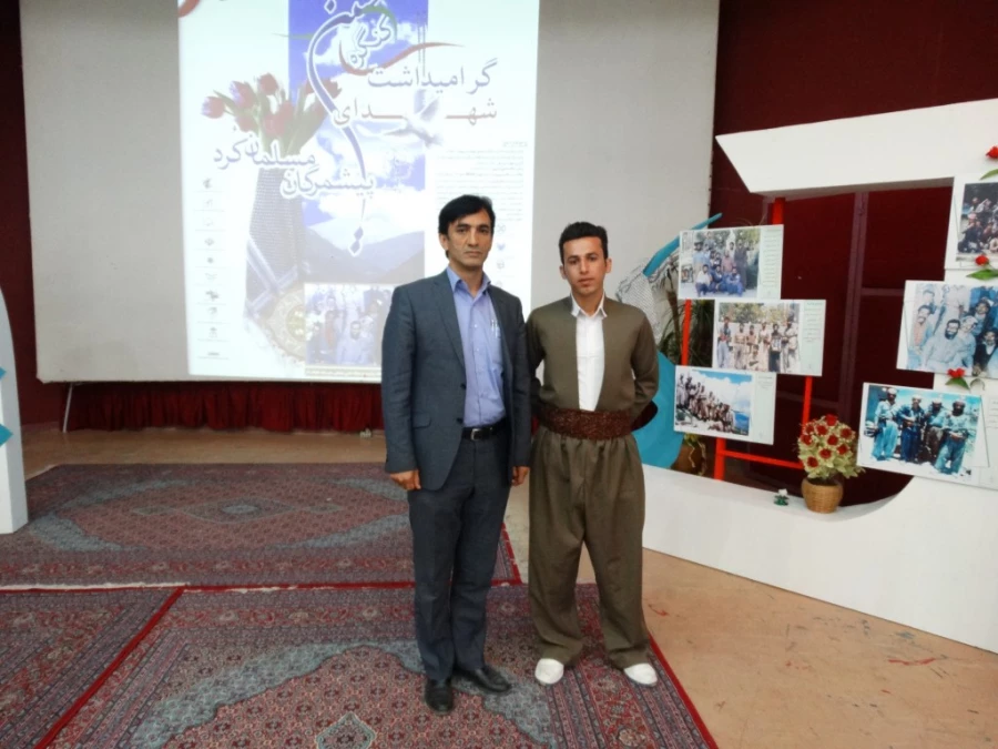 تخصیص لوح یاد بود به دانشگاه فرهنگیان کردستان

درکنگره شهدای پیشمرگان مسلمان کرد در تالار مولوی دانشگاه کردستان 9