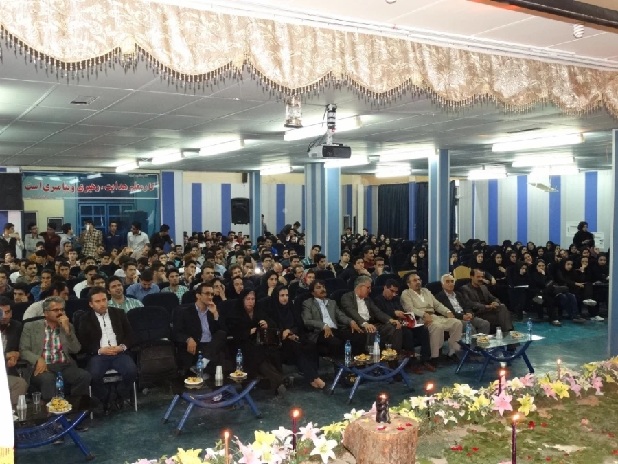 ئیواره ییک  له گه ل و شیعر و چیروک 
در هفته تعلیم و تربیت (آموزش) 5