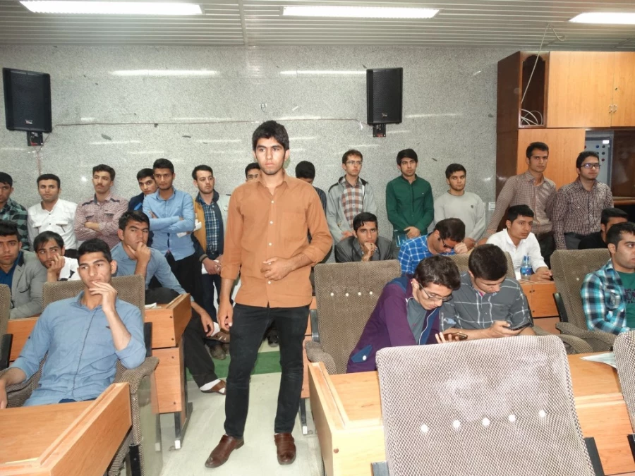 برگزاری کارگاه آموزشی وهابیت و سلفیت شناسی 
به همت بسیج دانشجویی پردیس شهید مدرس کردستان  8