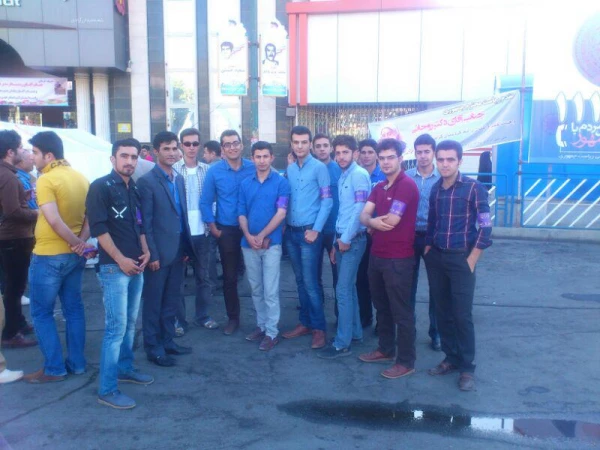 به روایت تصویر :
شور و حال پردیس شهید مدرس کردستان طی  سفر دکتر روحانی به استان کردستان 3