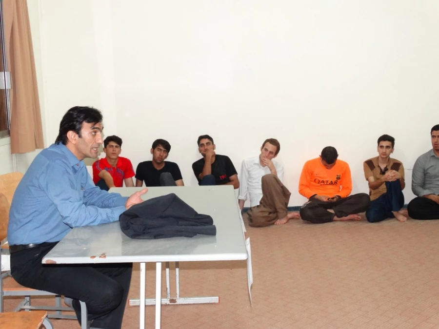 به روایت تصویر :
شور و حال پردیس شهید مدرس کردستان طی  سفر دکتر روحانی به استان کردستان 4