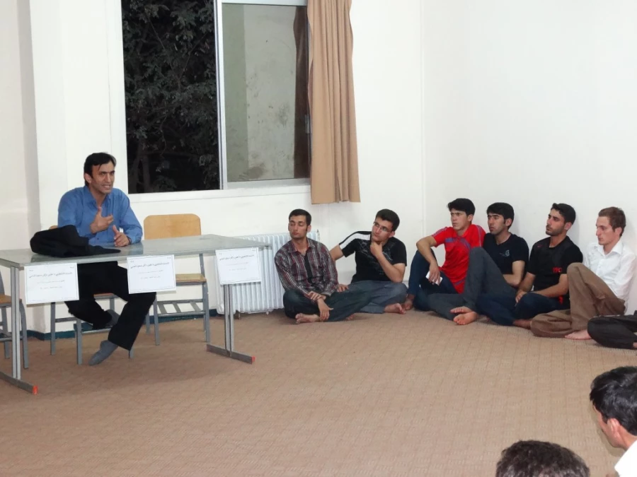 به روایت تصویر :
شور و حال پردیس شهید مدرس کردستان طی  سفر دکتر روحانی به استان کردستان 5