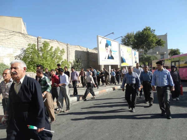 به روایت تصویر :
شور و حال پردیس شهید مدرس کردستان طی  سفر دکتر روحانی به استان کردستان 20