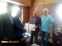 طی دیداری :
اهدا دان یک کاراته به استاندار کردستان  6