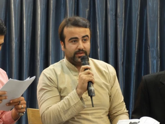 طی مناظره ی انتخاباتی 
کاندیداتورهای شورای صنفی رفاهی دانشجویی شهید مدرس از خود دفاع کردند. 8