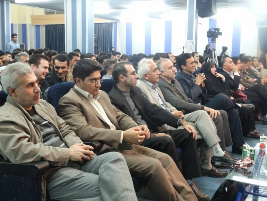 در پردیس شهید مدرس کردستان برگزار شد:

دومین نشست تخصصی "ئیواره ییک له گه ل شیعر و چیروک" 12