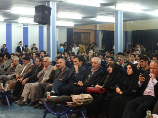 در پردیس شهید مدرس کردستان برگزار شد:

دومین نشست تخصصی "ئیواره ییک له گه ل شیعر و چیروک" 14