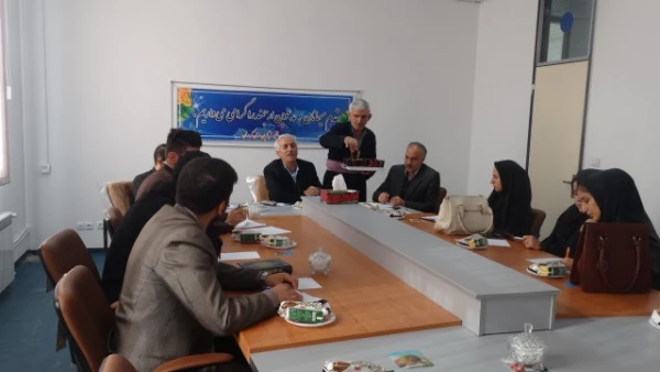 دیدار منتخبین سومین دوره انتخابات شورای صنفی، رفاهی؛

با دکتر معروفی ریاست دانشگاه فرهنگیان استان کردستان 6
