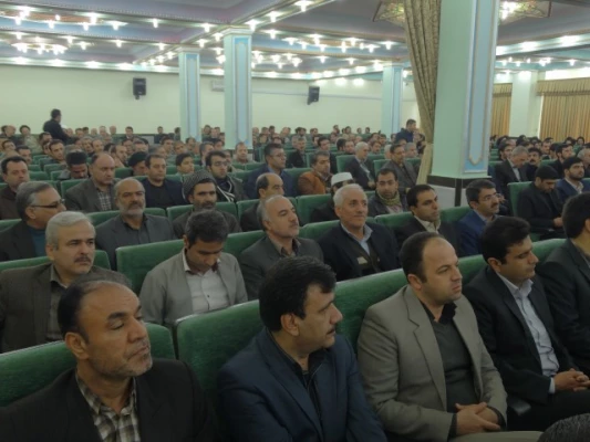 دیدار دکتر یحیی معروفی ریاست دانشگاه فرهنگیان استان کردستان :

 با مرجع عالیقدر حضرت آیت الله نوری همدانی 4