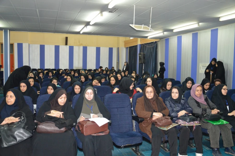 در دانشگاه فرهنگیان کردستان، پردیس شهید مدرس سنندج برگزار شد:

نخستین همایش تربیت سیاسی و اجتماعی ، جایگاه و اقتضائات آن در تربیت معلم 11