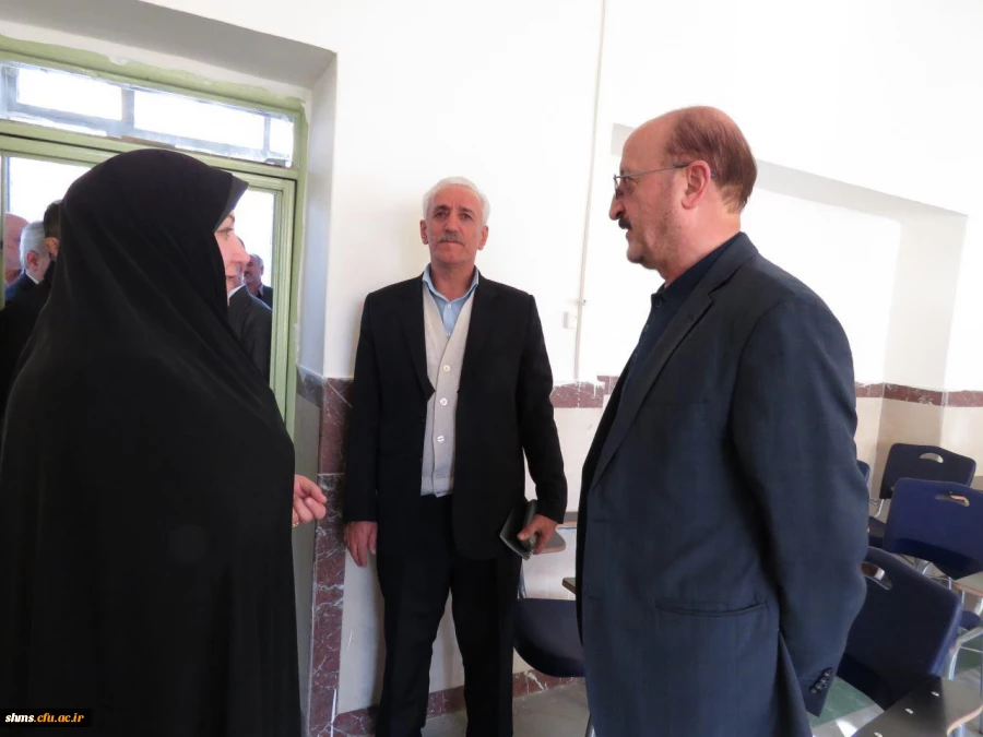 بازدید مهندس زاهدی استاندار کردستان :

از دو پردیس شهید مدرس و بنت الهدی صدر دانشگاه فرهنگیان کردستان 18