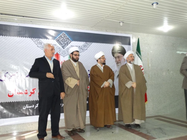 طی معارفه ای توسط دفتر نهاد نمایندگی کل کشور 

مسئول نهاد نمایندگی در دانشگاه فرهنگیان کردستان منصوب شد 4