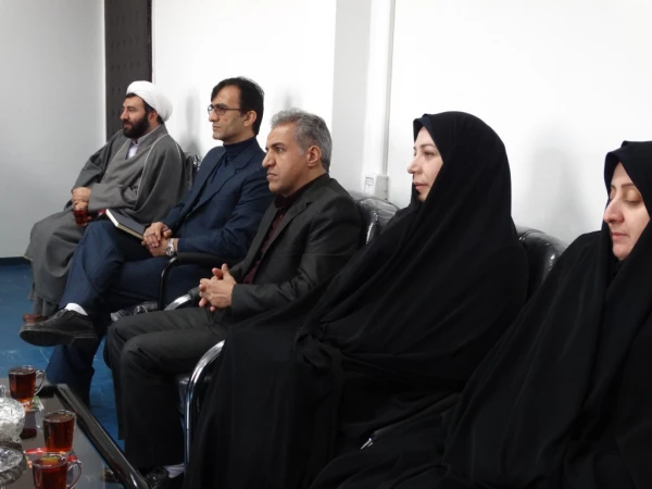 طی معارفه ای توسط دفتر نهاد نمایندگی کل کشور 

مسئول نهاد نمایندگی در دانشگاه فرهنگیان کردستان منصوب شد 10