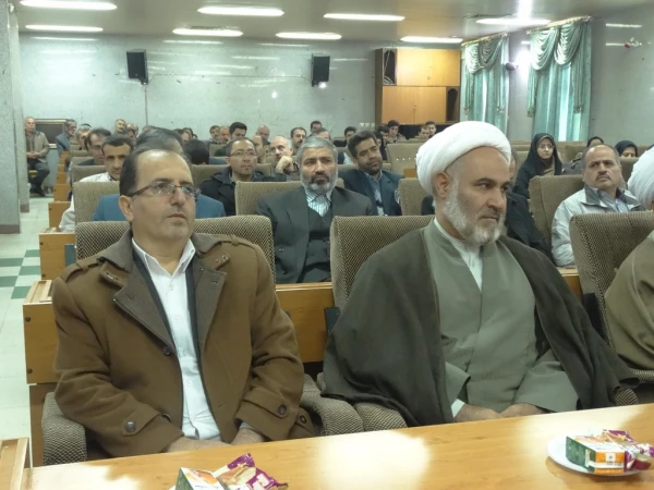 طی معارفه ای توسط دفتر نهاد نمایندگی کل کشور 

مسئول نهاد نمایندگی در دانشگاه فرهنگیان کردستان منصوب شد 12