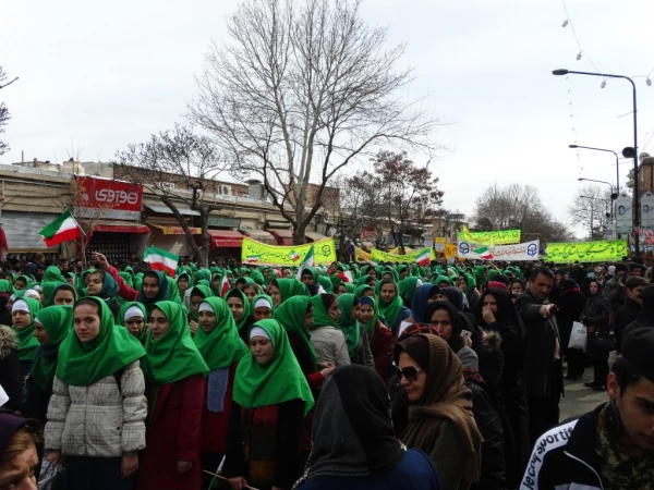 تقدیر سرپرست پردیس شهید مدرس کردستان

به یمن حضور حماسی دانشجویان، اساتید و همکاران دانشگاه فرهنگیان در راهپیمایی 22 بهمن 9