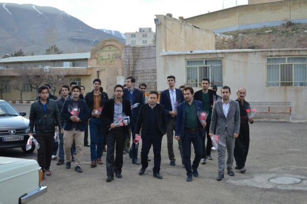 کانون سلامت پردیس شهید مدرس کردستان

به نیابت از دانشجویان دانشگاه فرهنگیان از سالخوردگان سرای سالمندان سنندج دیدار نمودند.
 2