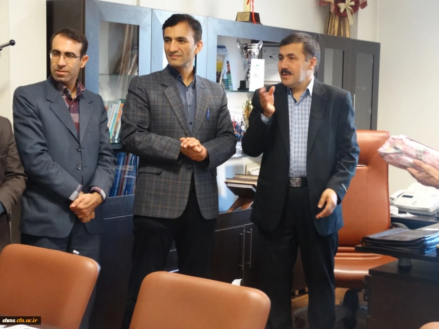 طی مراسمی جوایز نفرات برتر مسابقه دارت و شطرنج  اهدا گردید. 7