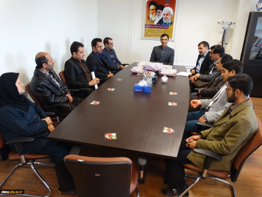 طی مراسمی جوایز نفرات برتر مسابقه دارت و شطرنج  اهدا گردید. 10