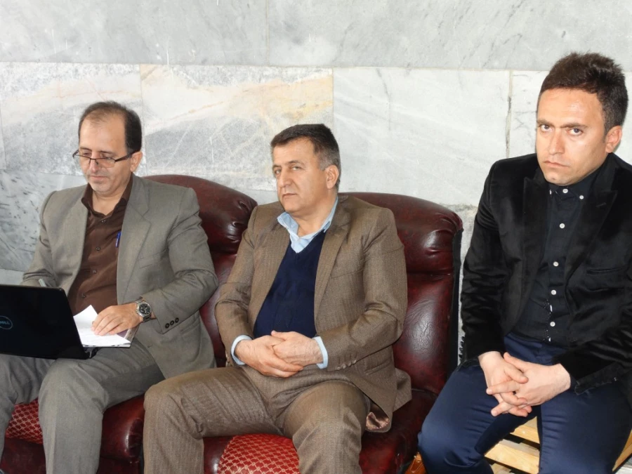 با حضور دکتر الماسی سرپرست پردیسس شهید مدرس کردستان

آزمون نهایی دوره های ضمن خدمت فرهنگیان برگزار شد. 2