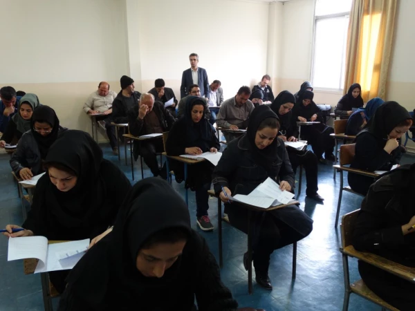 با حضور دکتر الماسی سرپرست پردیسس شهید مدرس کردستان

آزمون نهایی دوره های ضمن خدمت فرهنگیان برگزار شد. 11