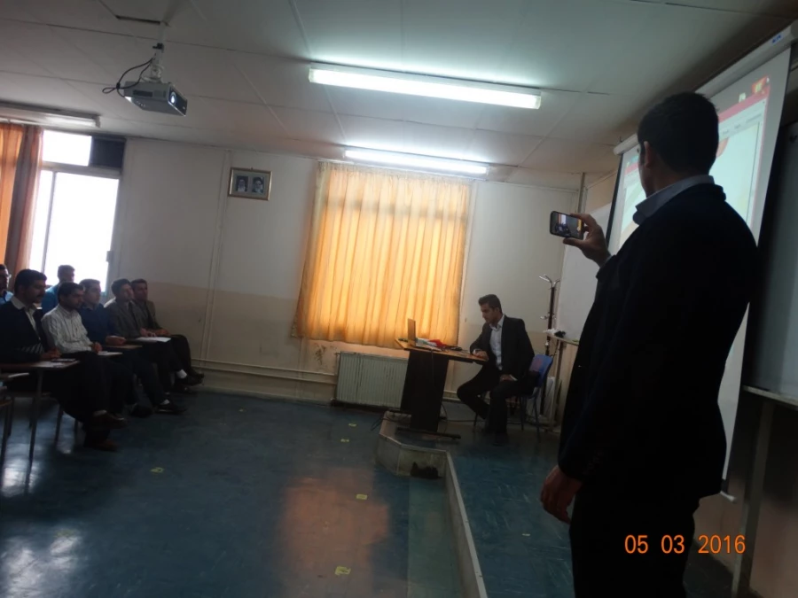 در پردیس شهید مدرس کردستان:

جشنواره الگوهای برتر تدریس برگزار شد. 3