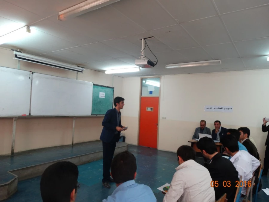 در پردیس شهید مدرس کردستان:

جشنواره الگوهای برتر تدریس برگزار شد. 6