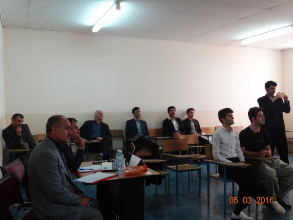 در پردیس شهید مدرس کردستان:

جشنواره الگوهای برتر تدریس برگزار شد. 9