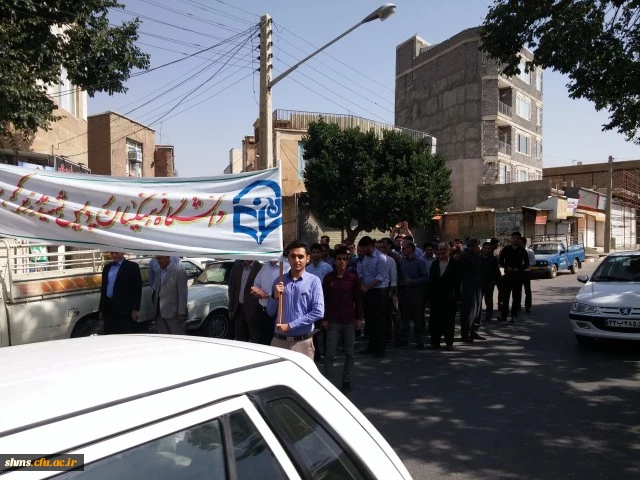 به روایت تصویر:

راهپیمایی دانشگاه فرهنگیان کردستان در روز قدس شریف  7