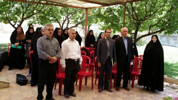 مراسم بدرقه ی دانش آموختگان 91 پردیس دختران استان کردستان:

جهت اعزام به جشن فارغ التحصیلی دانشگاه فرهنگیان سراسر کشور در مشهد مقدس 2