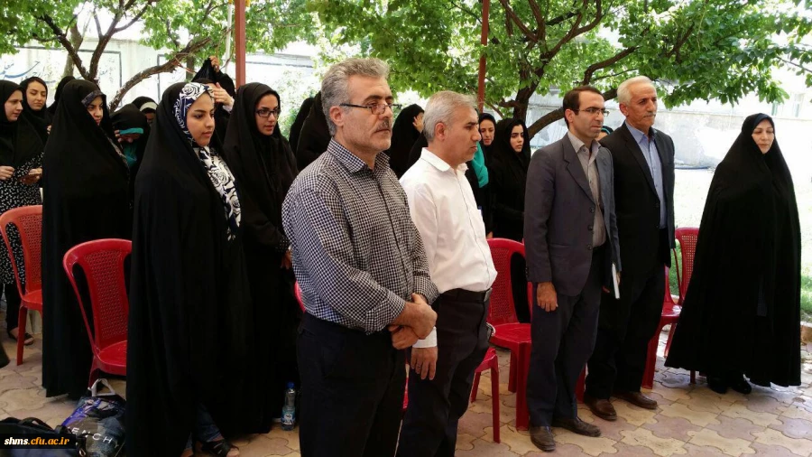 مراسم بدرقه ی دانش آموختگان 91 پردیس دختران استان کردستان:

جهت اعزام به جشن فارغ التحصیلی دانشگاه فرهنگیان سراسر کشور در مشهد مقدس 2